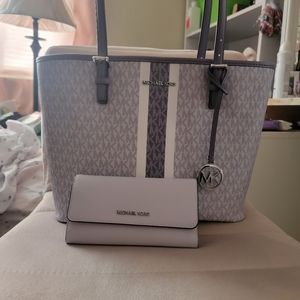MICHAEL KORS